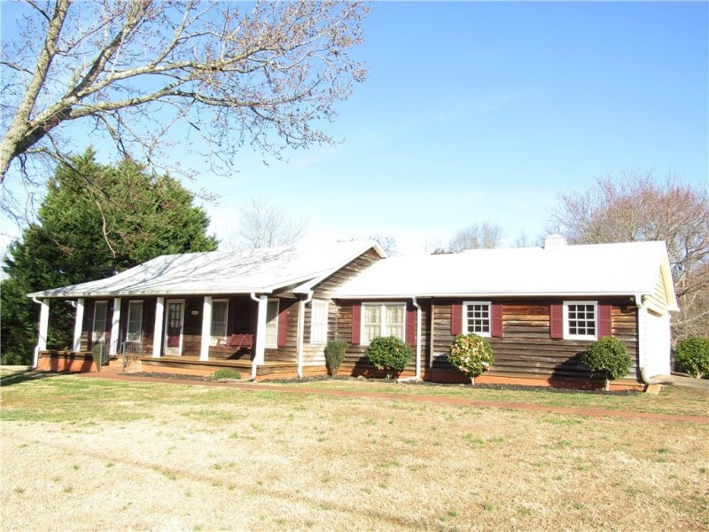 Property image 2 at 336 Pioneer Lane, Anderson, SC 29625