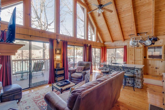 Property image 3 at 146 Harbour Pointe, Six Mile, SC 29682