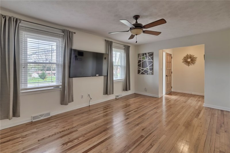 Property image 3 at 217 Sylvia Road, Easley, SC 29642