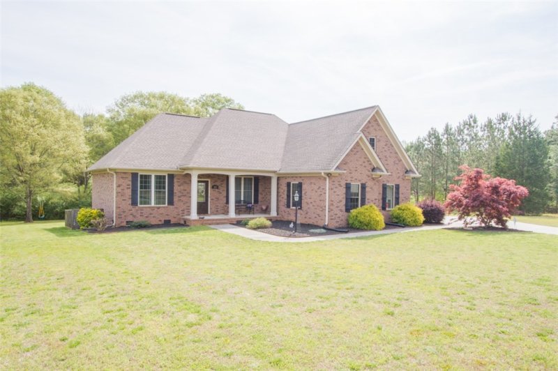 Property image 2 at 113 Cedar Springs, Belton, SC 29627