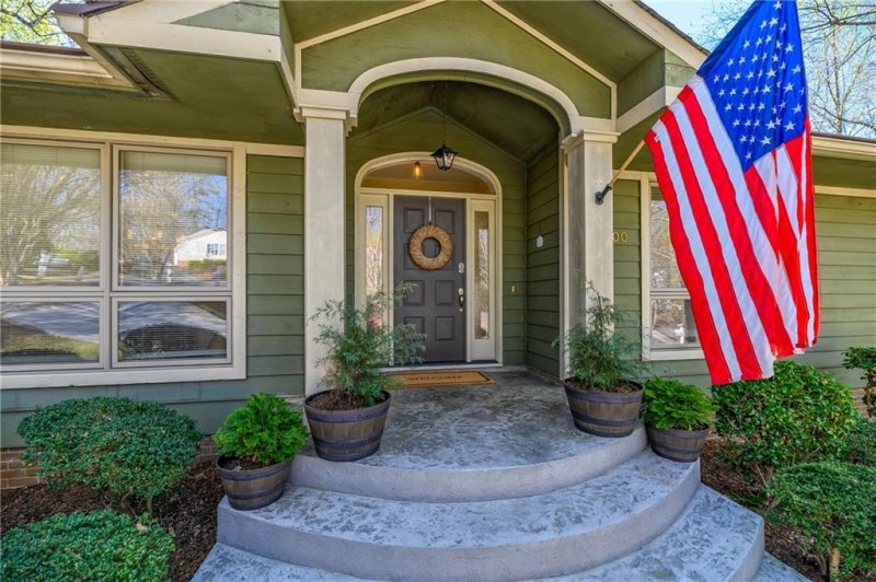 Property image 4 at 100 Kiawah Court, Clemson, SC 29631