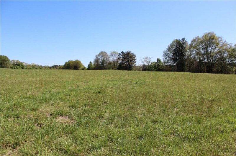 Property image 5 at 3000 Barefoot Trail, Anderson, SC 29621