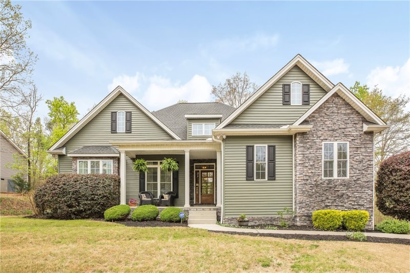 212 Devonhurst Drive