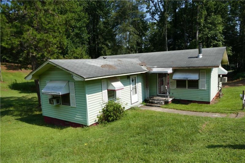 Property image 3 at 209 Thomas Heights Circle, Seneca, SC 29678