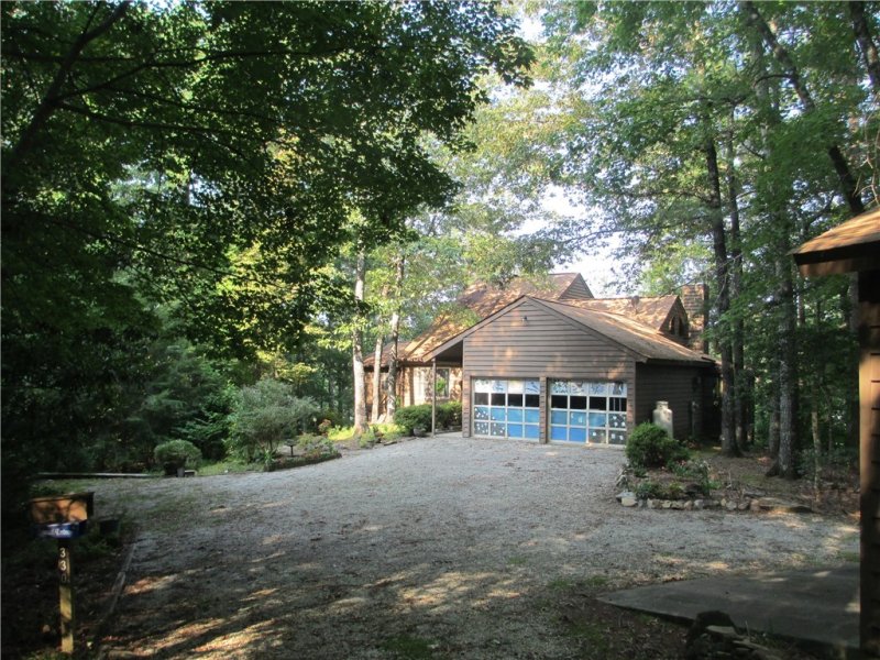 Property image 4 at 330 Moan Bac Trail, Tamassee, SC 29686