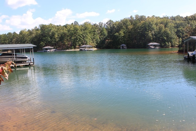 Property image 3 at 112 Pointe Harbor Road, Seneca, SC 29672
