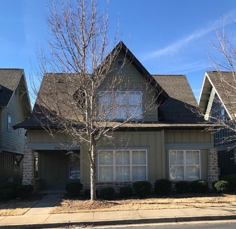 101 West Lane