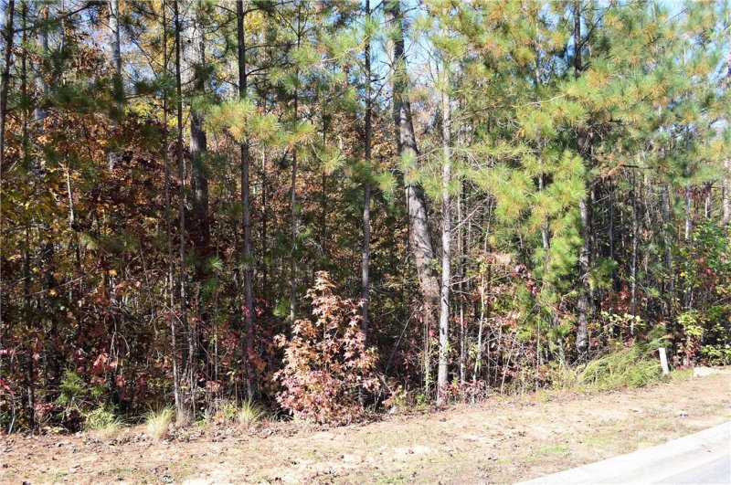 Property image 2 at 205 Bimini Drive, Seneca, SC 29672