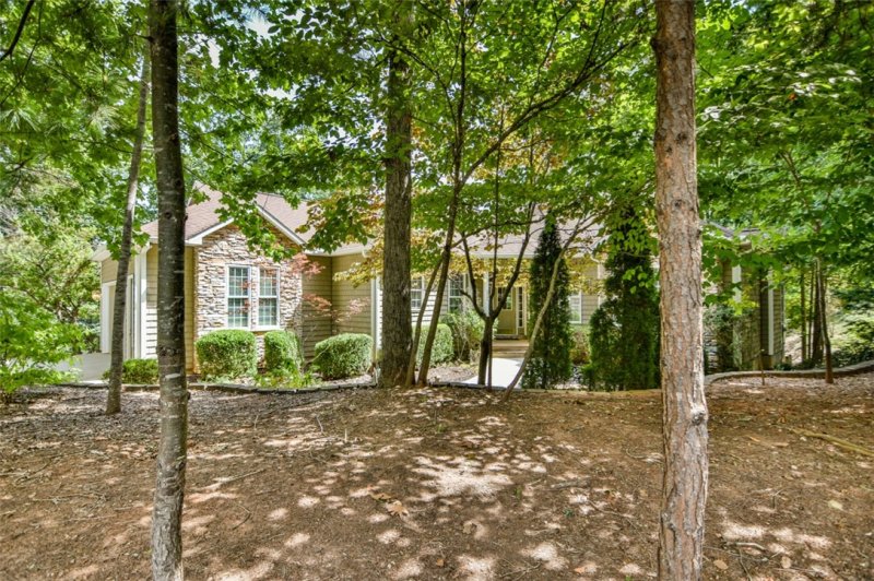 Property image 4 at 212 Wynmere Way, Seneca, SC 29672