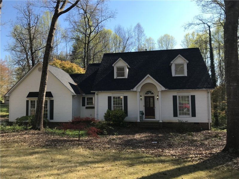 111 Shadow Oaks Drive