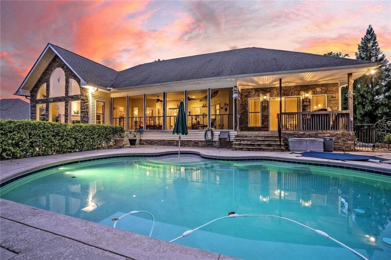 333 Stardust Lane