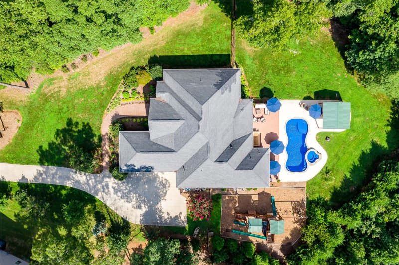 Property image 5 at 10 United Avenue, Pendleton, SC 29670