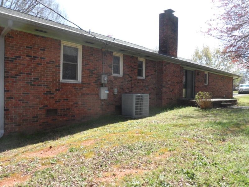 Property image 4 at 105 Donaree Drive, Anderson, SC 29625