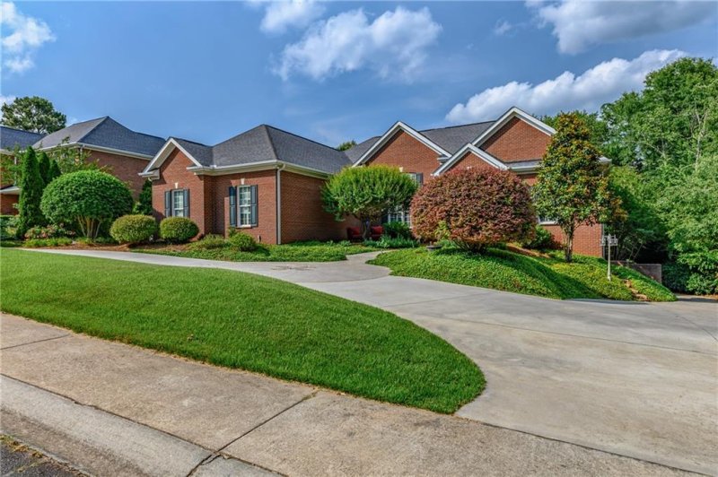 Property image 3 at 205 Riverbirch Run, Clemson, SC 29631