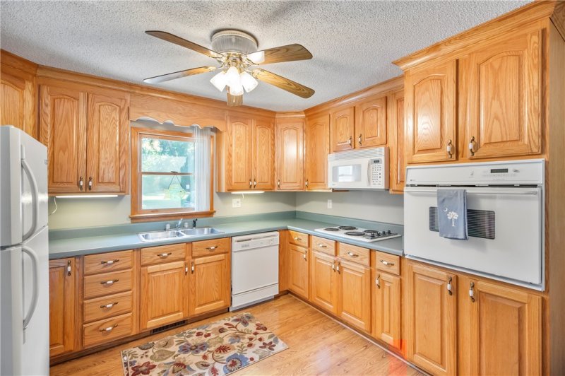 Property image 3 at 3051 Springfield Villas, Anderson, SC 29626