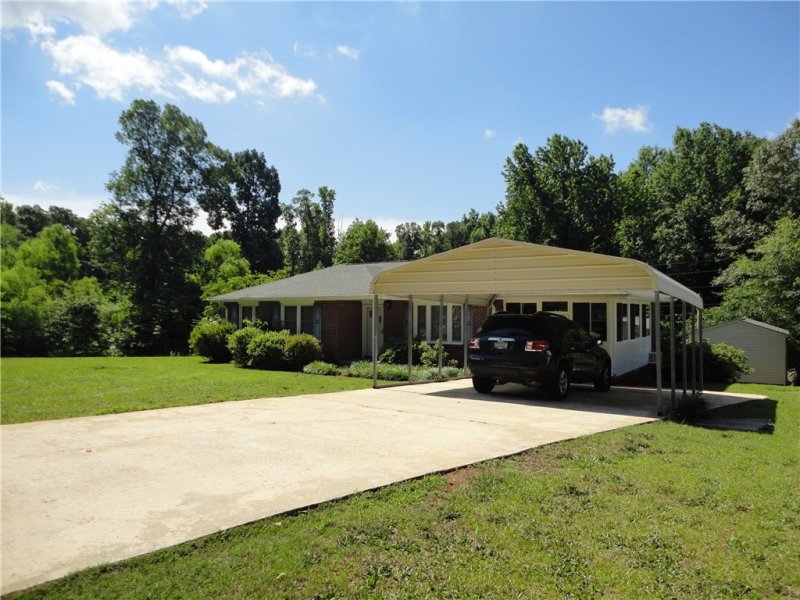 Property image 2 at 3705 Shawnee Avenue, Anderson, SC 29626