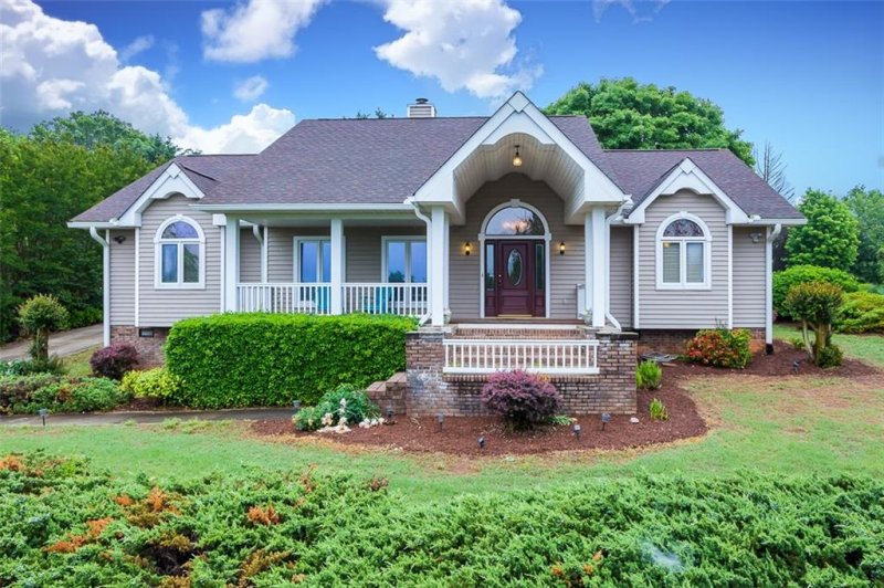 510 Glen Laurel Drive