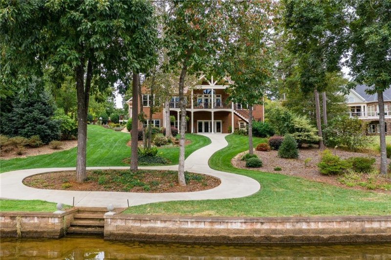 Property image 3 at 301 Woodgreene Court, Salem, SC 29676