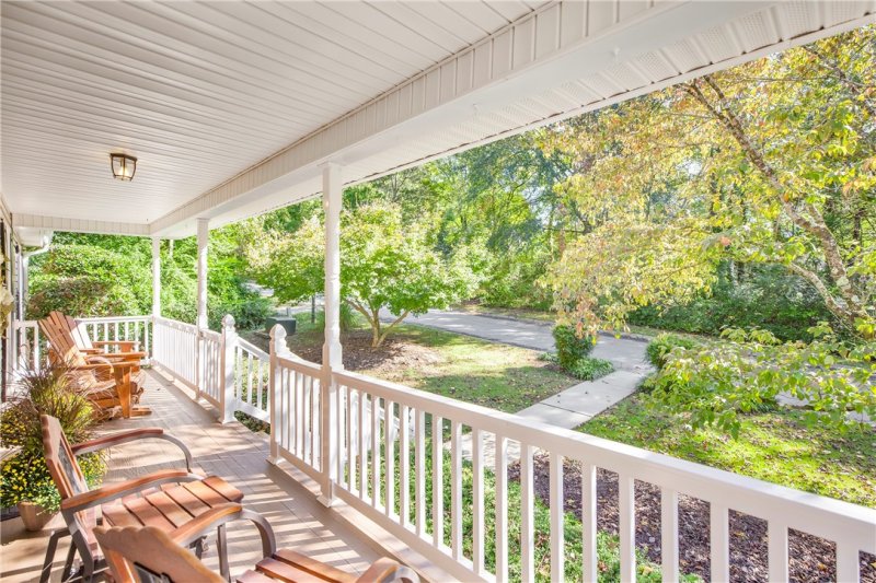 Property image 2 at 15009 Beacon Ridge Drive, Seneca, SC 29678