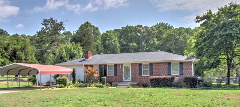 Property image 2 at 1201 Farmer Road, Starr, SC 29684