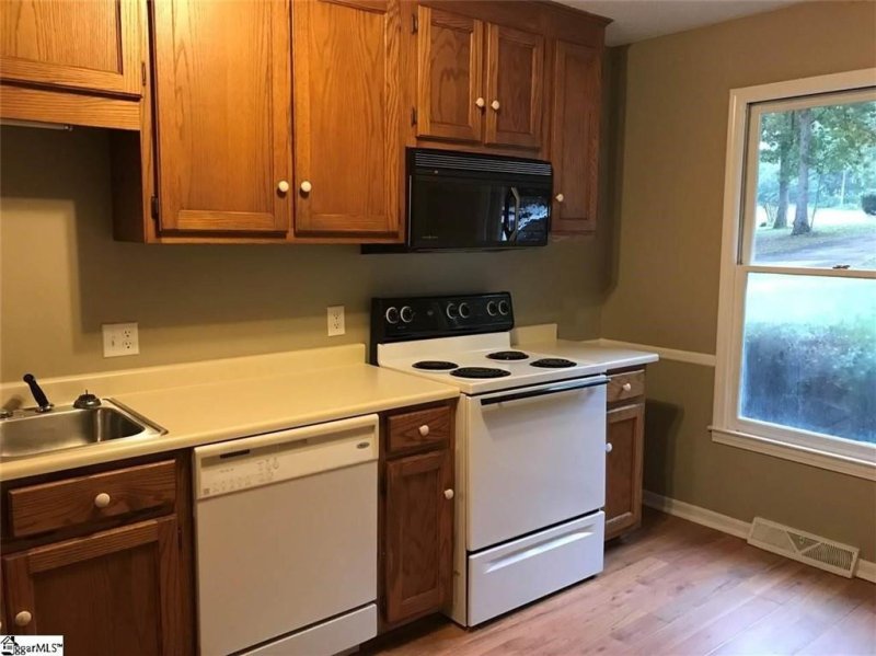 Property image 5 at 102 Bentwood Lane, Pickens, SC 29671