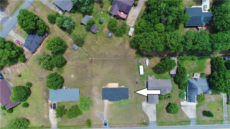 Property image 3 at 1422 Calhoun Street, Anderson, SC 29621