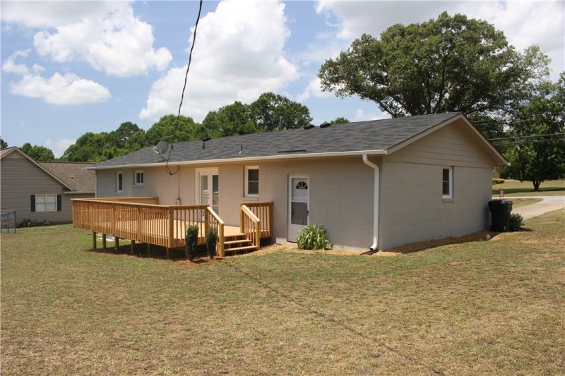 Property image 4 at 1422 Calhoun Street, Anderson, SC 29621