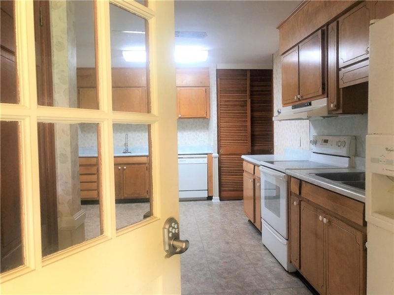 Property image 5 at 1127 Briarwood Drive, Seneca, SC 29672