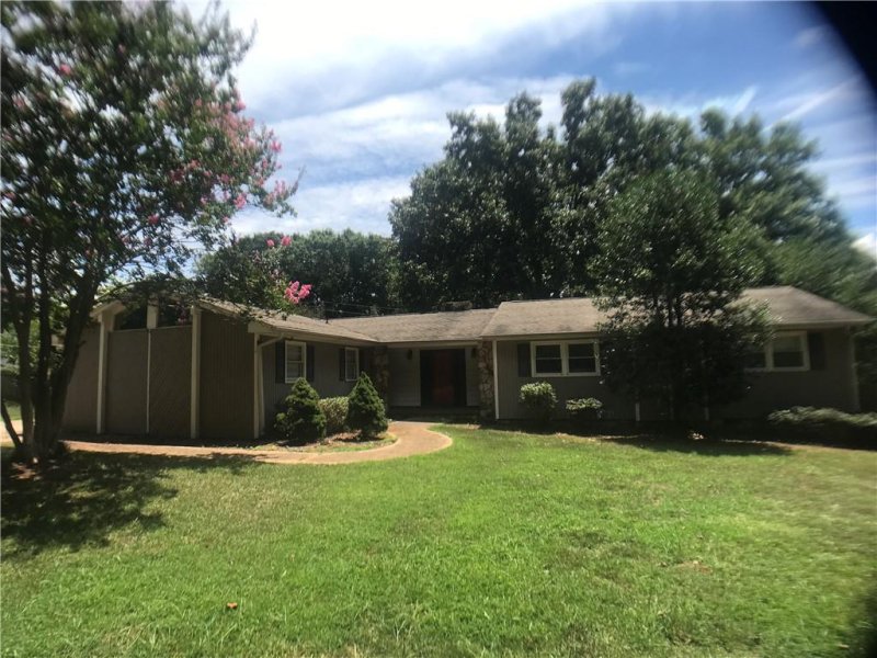 Property image 3 at 207 Woodoak Drive, Anderson, SC 29621