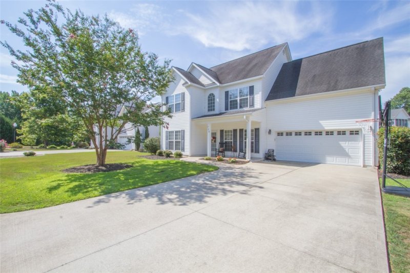 Property image 2 at 728 Britton Street, Anderson, SC 29621