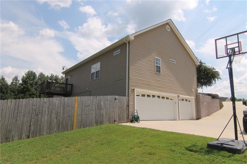 Property image 3 at 224 Wetland Way, Anderson, SC 29621