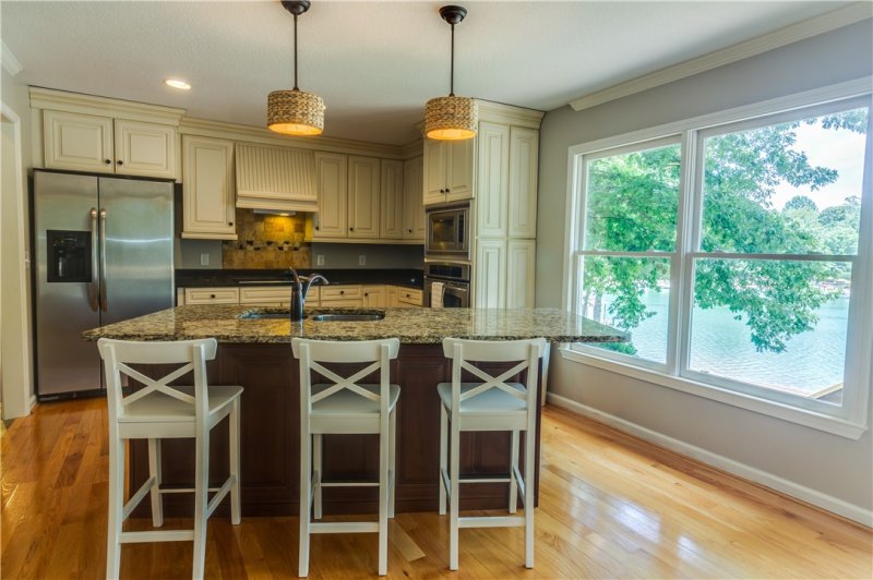 Property image 5 at 127 Lindos Drive, Seneca, SC 29672