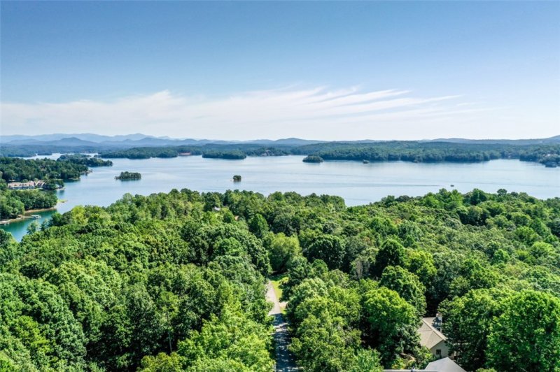 Property image 3 at 164-D Landfall Lane, Salem, SC 29676