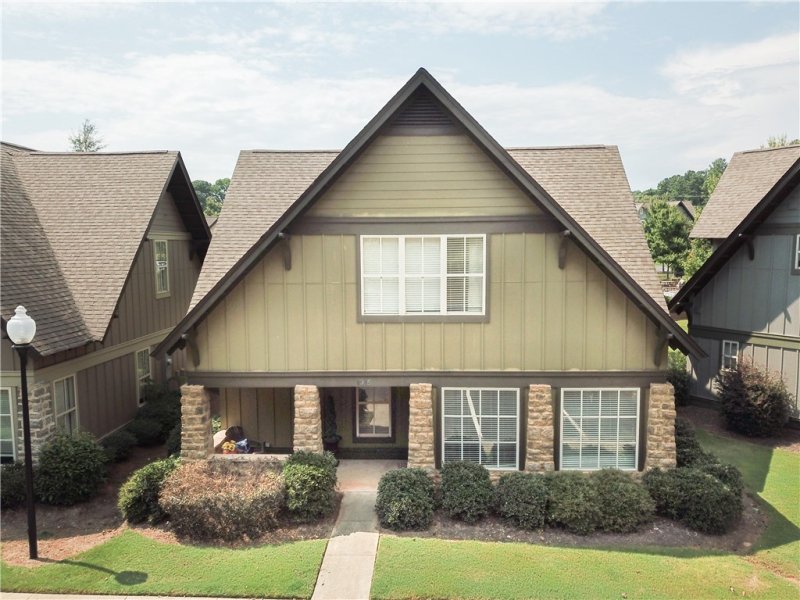 101 West Lane