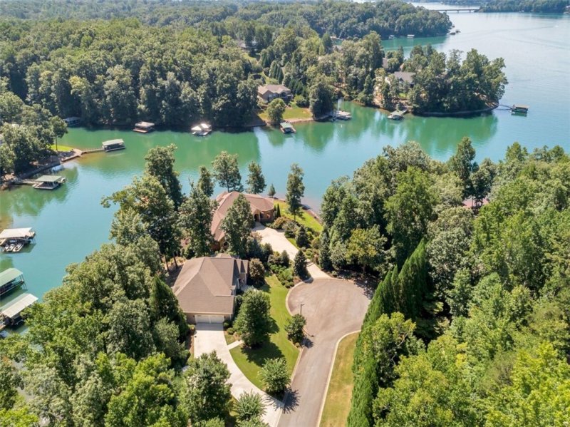 Property image 2 at 127 Woods Drive, West Union, SC 29696