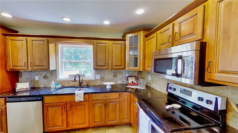 Property image 2 at 404 woodfield Drive, Piedmont, SC 29673