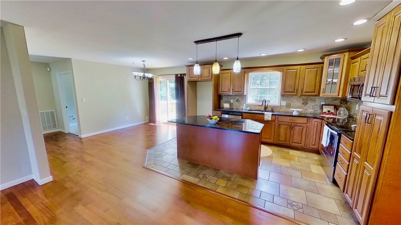 Property image 3 at 404 woodfield Drive, Piedmont, SC 29673