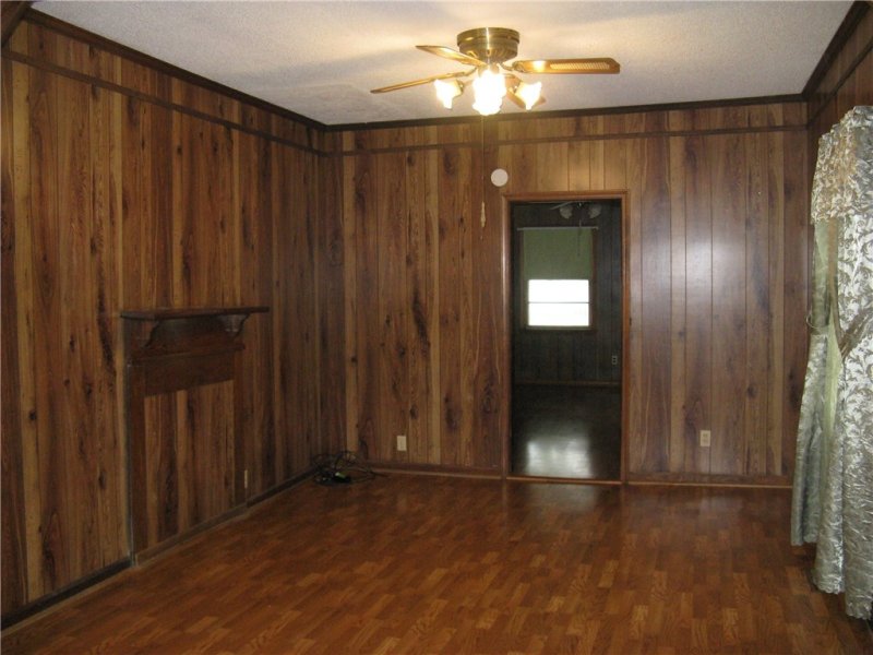 Property image 2 at 206 Hampton Street, Iva, SC 29655