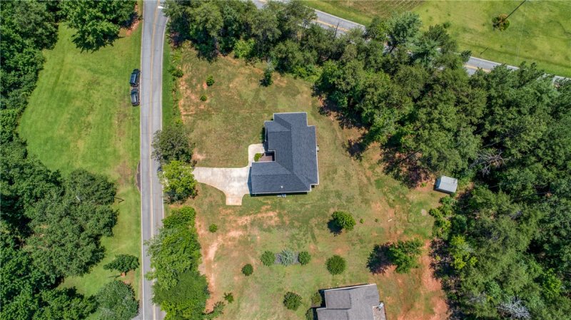 Property image 5 at 103 Ridgeland Drive, Six Mile, SC 29682