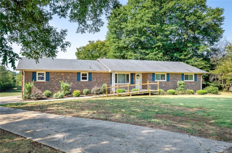 Property image 3 at 103 Princess Avenue, Anderson, SC 29621