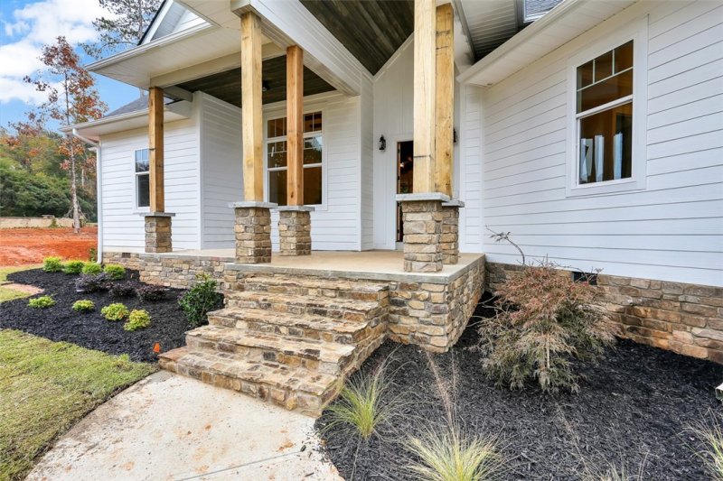 Property image 2 at 101 Crawford Lake Drive, Easley, SC 29642