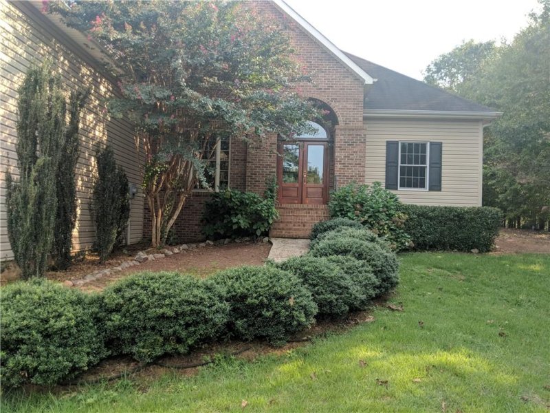 Property image 2 at 232 Stone Pond Way, Seneca, SC 29678