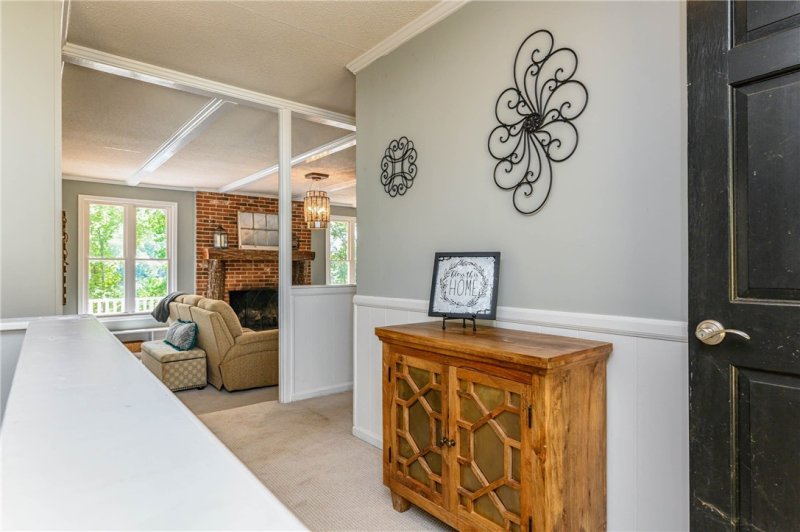 Property image 3 at 404 Saluda Road, Williamston, SC 29697