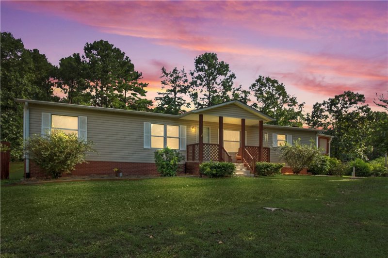 Property image 4 at 100 Singleton Drive, Townville, SC 29689