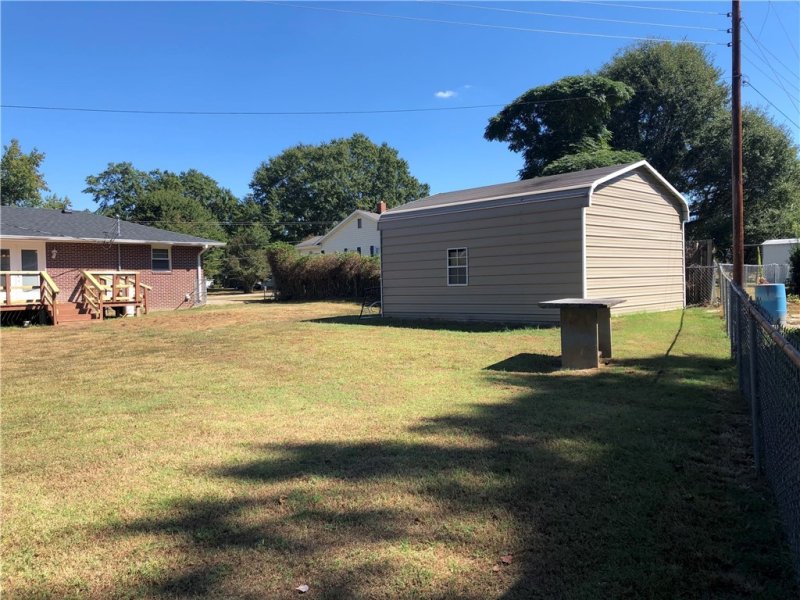 Property image 5 at 213 Park Drive, Iva, SC 29655