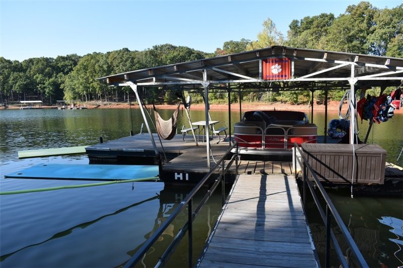 Property image 2 at 526 Dogwood Lane, Townville, SC 29689