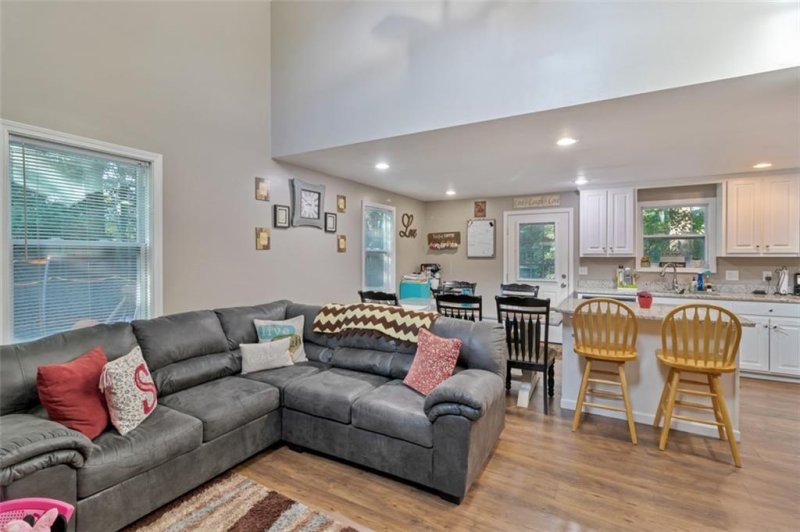 Property image 3 at 3009 Corinth Drive, Seneca, SC 29678