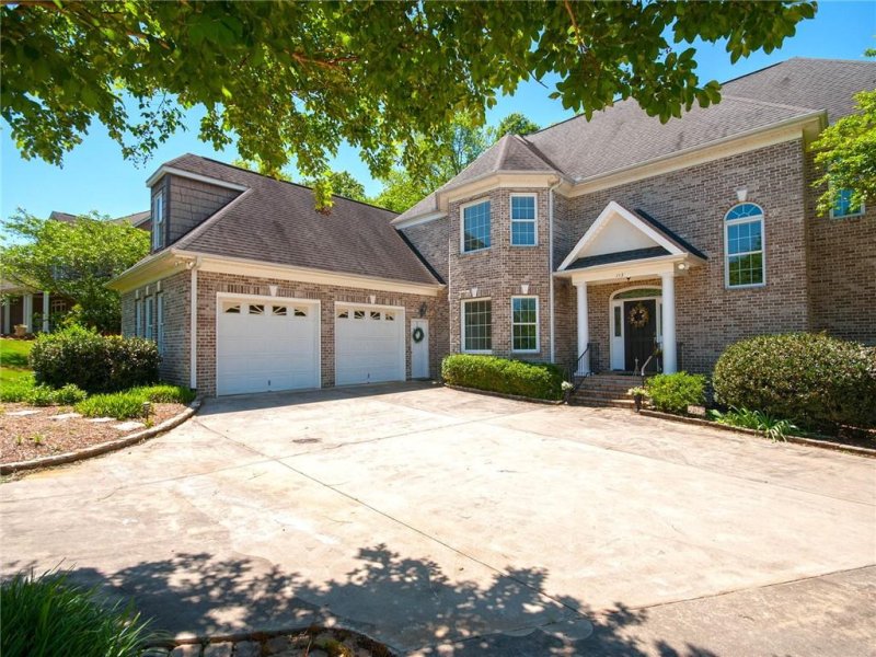 Property image 2 at 113 Huntcliff Court, Easley, SC 29642