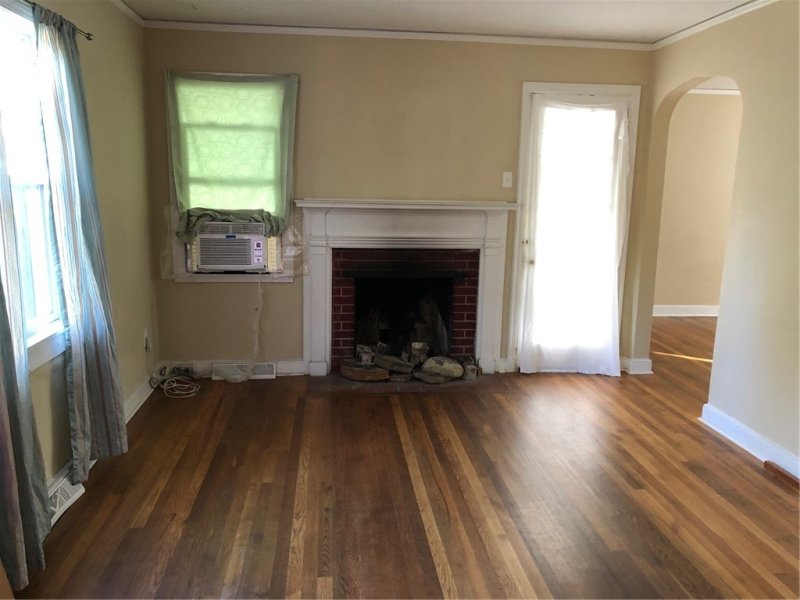 Property image 2 at 208 Thomas Heights Circle, Seneca, SC 29678