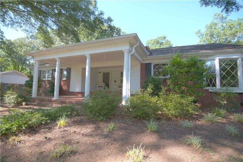 Property image 2 at 303 Palmetto Parkway, Belton, SC 29627